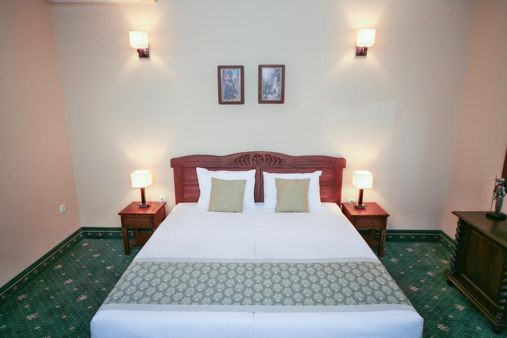 Retro Hotel Haskovo Phòng bức ảnh